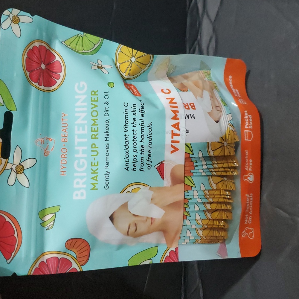 25count pocket sized antioxidant Vitamin C infused hydrating makeup wipes new‎